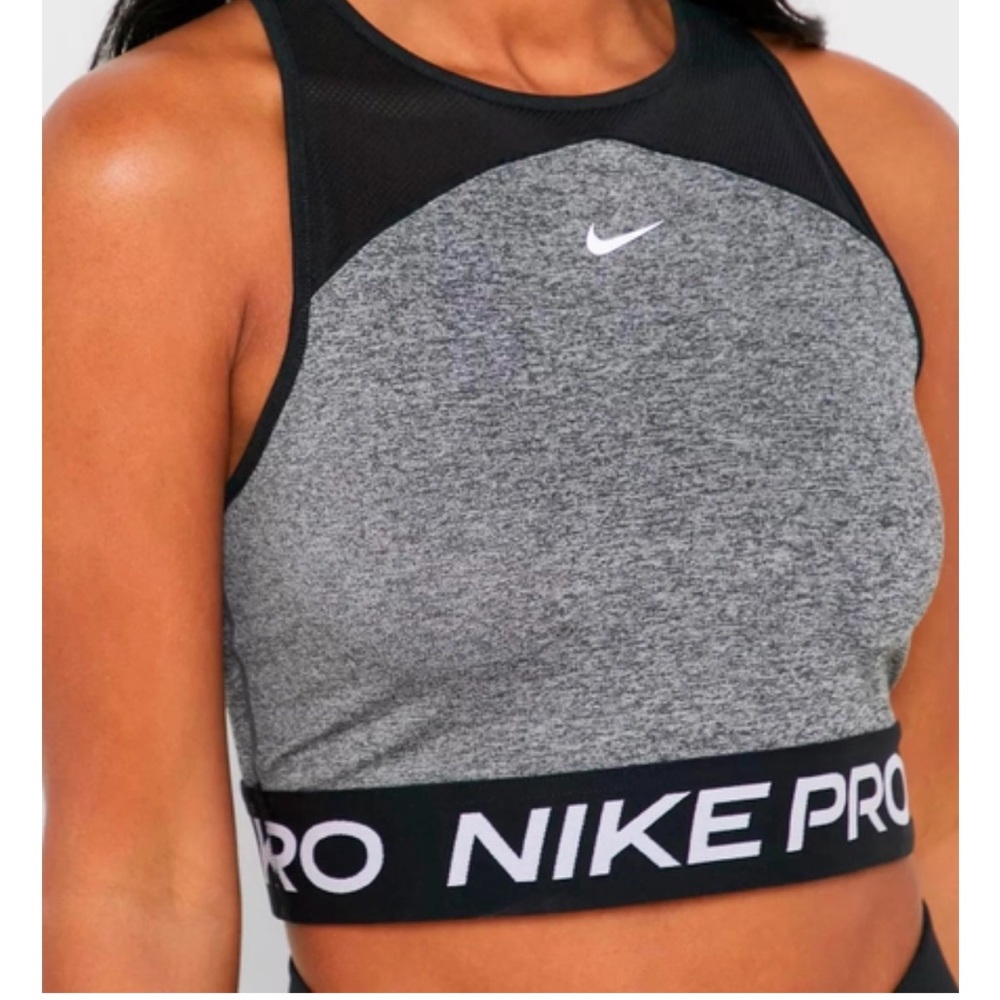 Nike pro cropped tank